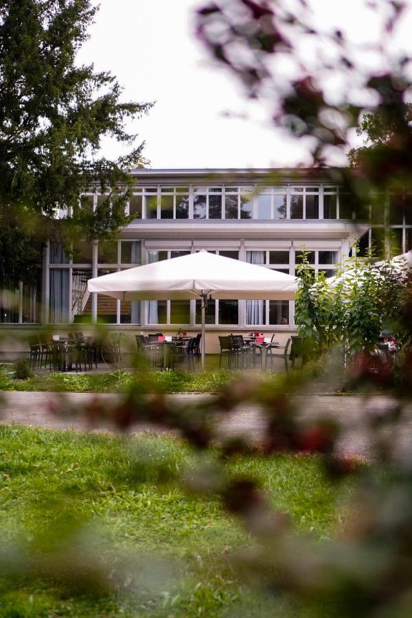 Bata Club Haus Hotel Mohlin Exterior photo